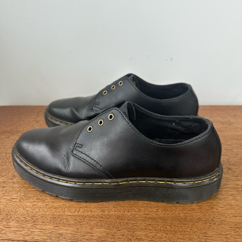 Classic Dr. Martens Zavala Lo - black  Leather oxfords - women’s 8, men’s 7 - Picture 3 of 11
